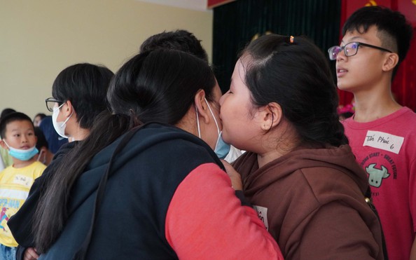 "Mẹ về mạnh khỏe, con ở lại làm lính bóng đá tỷ lệ kèo nhà cái hỏa"