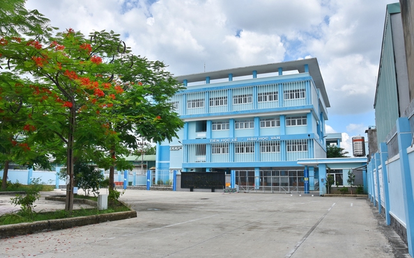 Những tỷ lệ kèo góc nhà cái làm hoa cho đất: Bùi Hữu Nghĩa: Giọng thơ lạ mà quen của Nam Kỳ