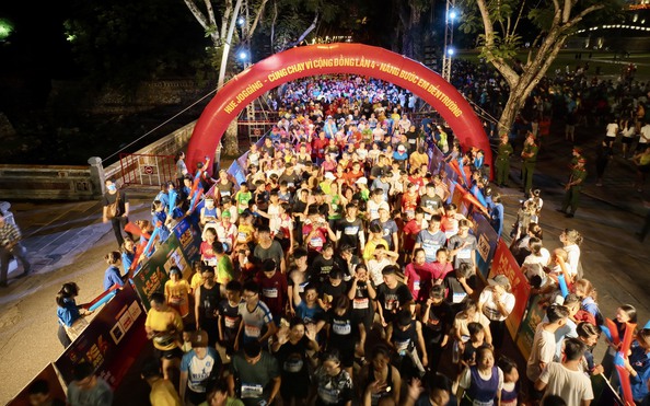 Hơn 10.000 tỷ lệ kèo nhà cái malaysia tập trung ở Ngọ Môn để chạy vì cộng đồng