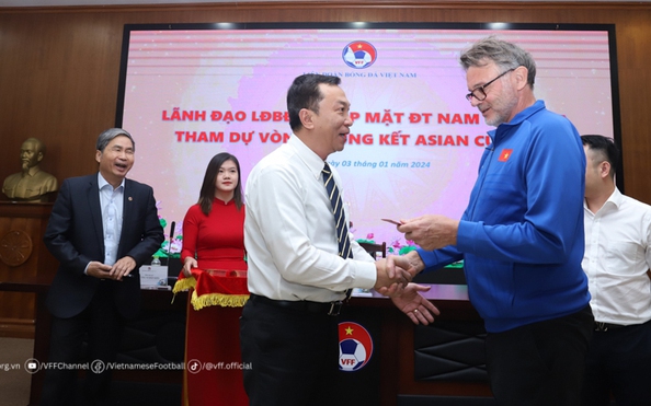 Tuyển thủ tỷ lệ cá cược kèo nhà cái nhận lì xì trước thềm Asian Cup 2023