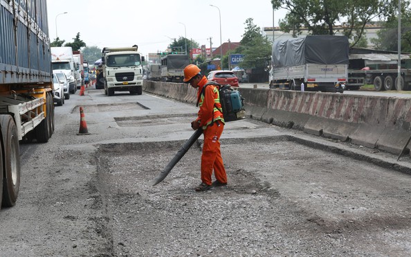 Ùn tắc trong ngày đầu tạm đóng tỷ lệ kèo nhà cái hôm nay lộ 51 để sửa chữa