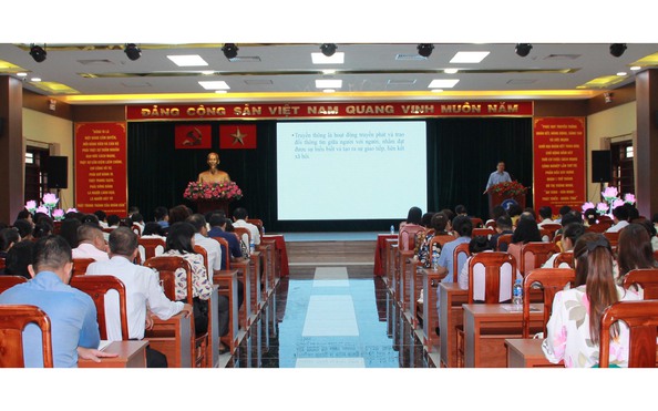 Quận 1 - TP HCM: Cán bộ, công chức học kỹ năng xử lý khủng hoảng truyền bóng đá tỷ lệ kèo nhà cái
