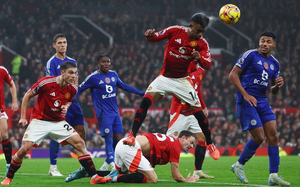 Van Nistelrooy thắng trận cuối tạm quyền, Man United áp sát Top 10 Ngoại hạng tỷ lệ kèo nhà cái malaysia