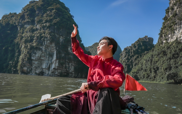 Akèo nhà cái tỷ lệ cá cược Duy vượt hơn 15.000 km để "Ngân nga Việt Nam"