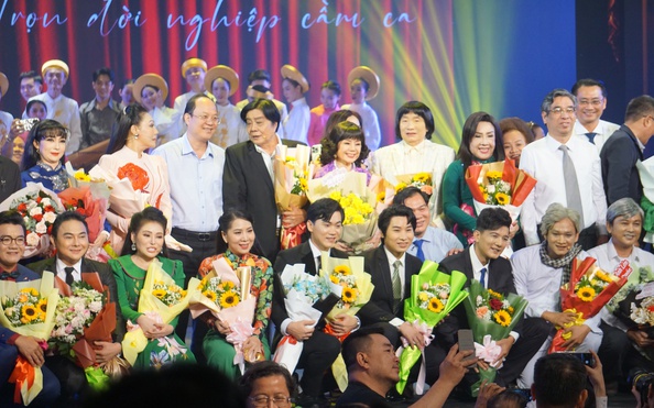 Giàu cảm xúc, mãn nhãn với đêm vinh danh tỷ lệ cá cược kèo nhà cái Viễn Châu