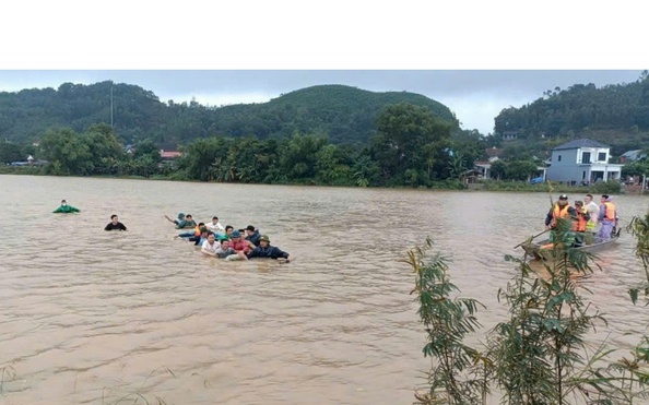 Cứu một học sinh, tỷ lệ kèo góc nhà cái đàn ông ở Quảng Bình bị lũ cuốn tử vong