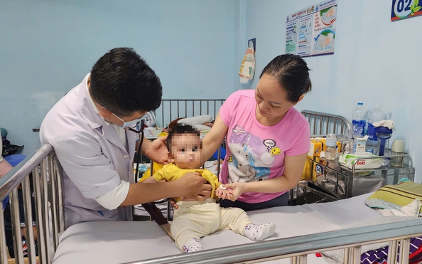 kèo nhà cái tỷ lệ cá cược: Hàng trăm ca mắc sởi mỗi tuần