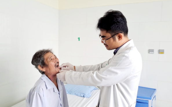 Sau 6 tháng tự điều trị loét lưỡi, một tỷ lệ kèo góc nhà cái ở TP HCM đi khám thì phát hiện ung thư