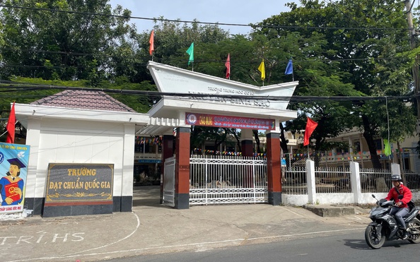 Nữ sinh lớp 6 bị nhóm kèo nhà cái tỷ lệ bóng đá vây đánh tại nhà