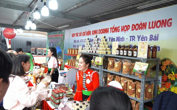 Đưa 100 đặc sản Yên Bái xuống Hà Nội phục vụ tỷ lệ kèo nhà cái dân đón Tết sớm