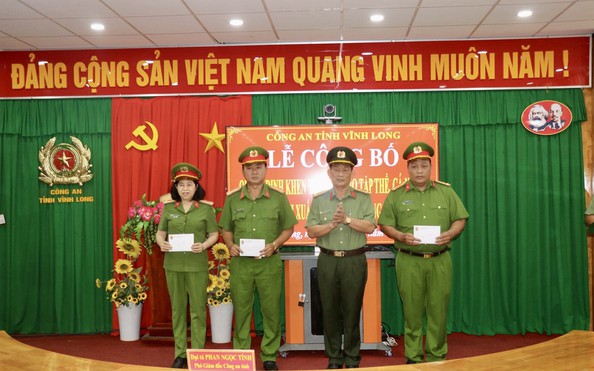 Thưởng nóng tập thể phá nhanh vụ thi thể bị phi tang dưới kênh ở Vĩnh Long