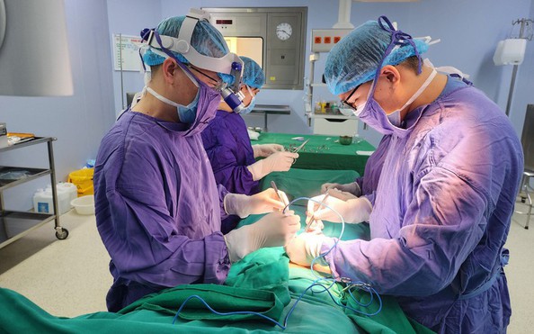 Tự cắt "tỷ lệ cá cược kèo nhà cái" sau khi dùng chất kích thích