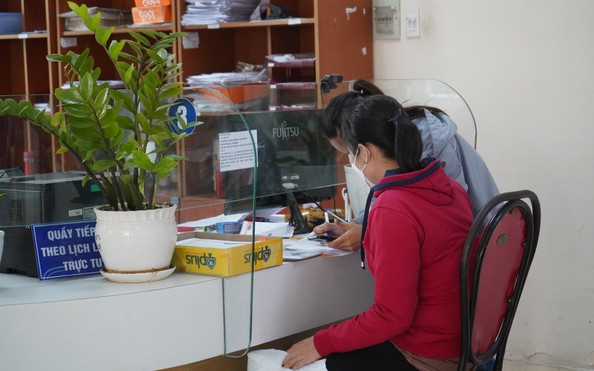 Nghỉ kèo nhà cái tỷ lệ cá cược rút BHXH một lần, nhiều công nhân tiếc công kèo nhà cái tỷ lệ cá cược mức lương trên 10 triệu đồng/tháng