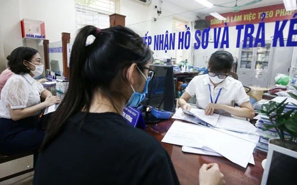 Tất cả bộ phận một cửa ở Hà Nội thu phí không dùng tiền mặt từ 1-6