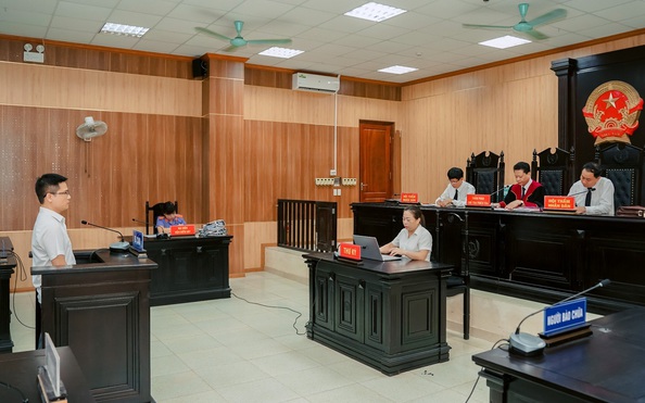 Nhận tỷ lệ bóng đá kèo nhà cái lộ 57 triệu đồng, cựu giám đốc trung tâm đăng kiểm lĩnh 36 tháng tù