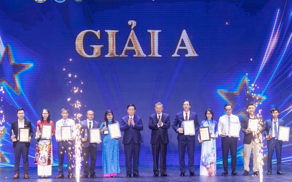 Vinh danh 122 tác phẩm đoạt Giải tỷ lệ bóng đá kèo nhà cái chí quốc gia lần thứ XVIII