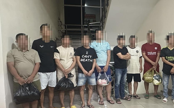 Triệt phá đường dây cá độ bóng đá hàng chục tỉ đồng