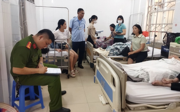 6 tỷ lệ kèo nhà cái nhập viện sau bữa ăn tối tại nhà hàng ở TP Hạ Long