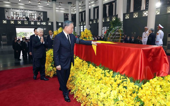Lãnh đạo Đảng, Nhà nước viếng tỷ lệ kèo nhà cái 88