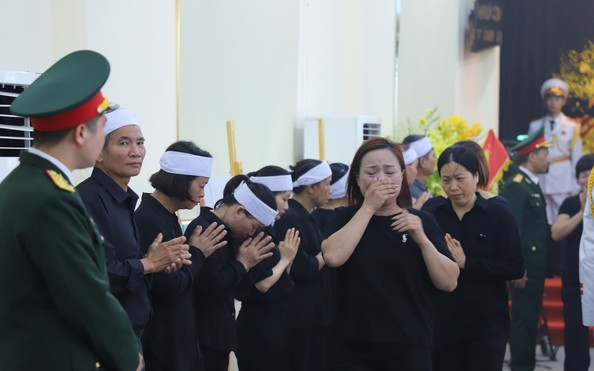 Sáng 26-7, dòng tỷ lệ kèo nhà cái 88 hàng km đến viếng Tổng Bí thư Nguyễn Phú Trọng ở quê nhà