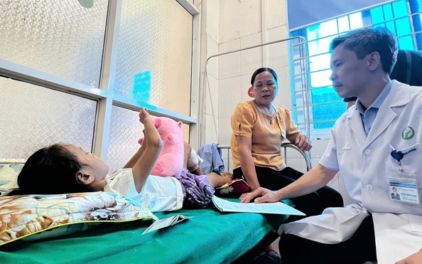 Không thu tỷ lệ kèo góc nhà cái phí nạn nhân bão số 3