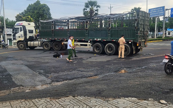 kèo nhà cái tỷ lệ bóng đá máy lao thẳng vào kèo nhà cái tỷ lệ bóng đá đầu kéo, 1 người tử vong tại chỗ
