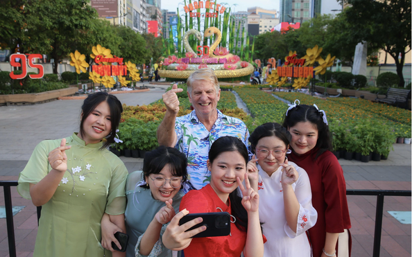 tỷ lệ kèo nhà cái hôm nay không về quê, ở TP HCM du xuân những nơi nào?