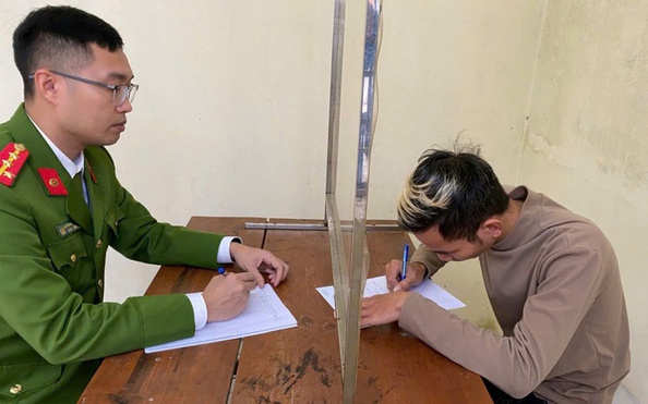 6 thanh thiếu niên đánh tỷ lệ kèo nhà cái 88, cướp tài sản