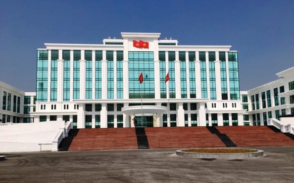 Tạm đình chỉ công tỷ lệ cá cược kèo nhà cái 2 cán bộ ở Thanh Hóa