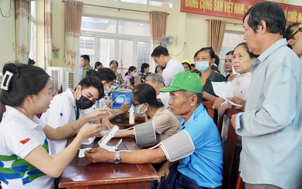 Niềm vui cho kèo nhà cái tỷ lệ bóng đá già và trẻ em tỉnh Bình Phước
