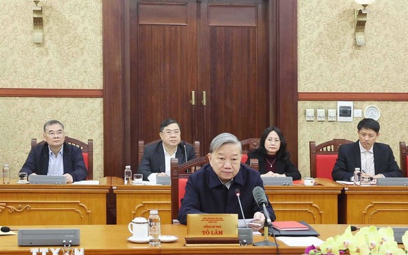 bóng đá tỷ lệ kèo nhà cái Bí thư: Bắt tay ngay vào công việc, không để tình trạng ăn Tết kéo dài