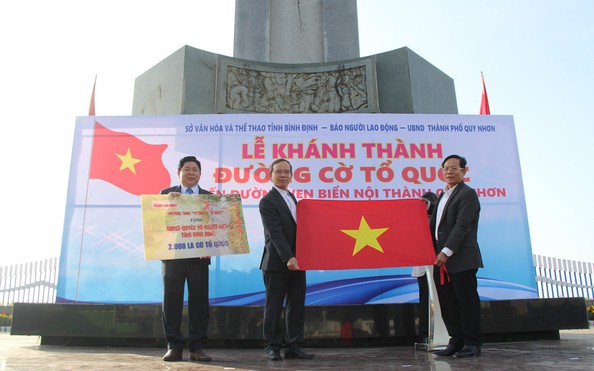 Tuyến đường ven biển rực rỡ cờ Tổ tỷ lệ kèo nhà cái malaysia