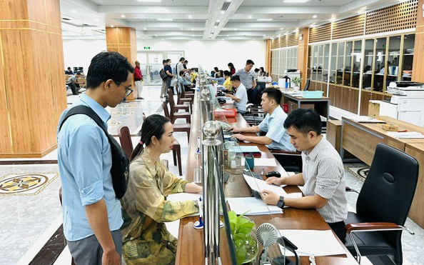 TP HCM: Trong tháng 3-2025, người bóng đá tỷ lệ kèo nhà cái nộp hồ sơ nhận BHXH một lần tại 15 BHXH tuyến huyện