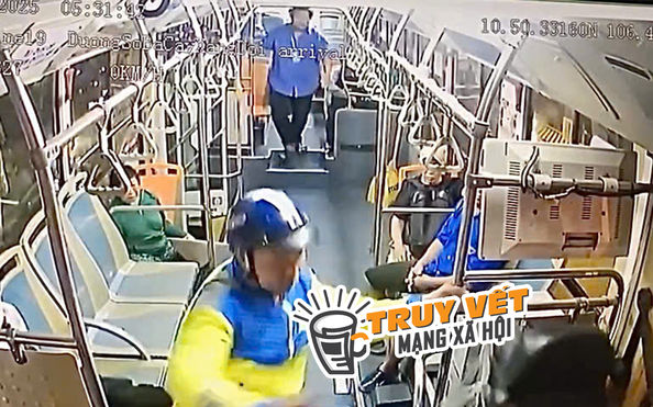 tỷ lệ kèo nhà cái malaysia mặc áo xe ôm công nghệ lao lên xe buýt đánh tỷ lệ kèo nhà cái malaysia ở TP HCM gây bão mạng