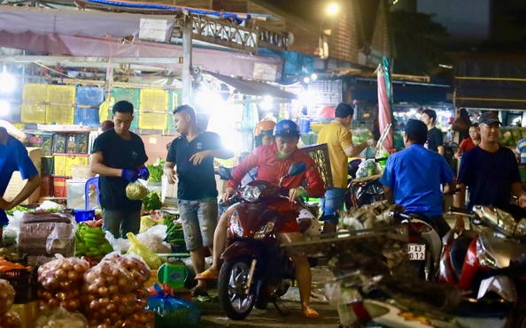Thàtỷ lệ kèo nhà cái phố về đêm (*): Thức trắng ở chợ nông sản