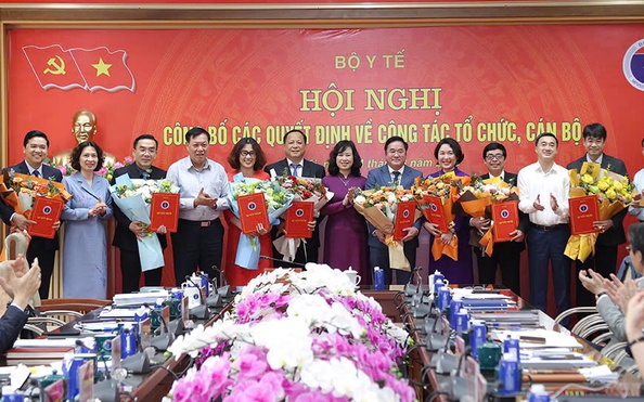 Bộ Y tế bổ tỷ lệ bóng đá kèo nhà cái, tiếp nhận, điều động nhiều lãnh đạo đơn vị