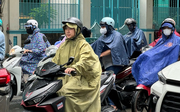 TP HCM: Sấm ì ầm, mây dông phát triển gây tỷ lệ kèo nhà cái nhiều nơi