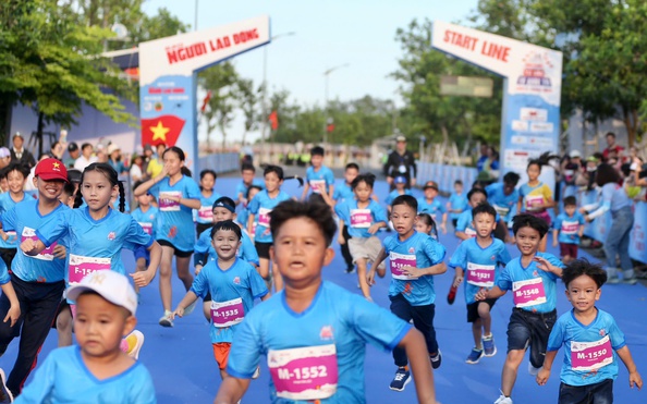 Runner nhí làm nóng đường chạy Giải Half-marathon "Tự hào Tổ kèo nhà cái tỷ lệ cá cược tôi" lần 2-2025