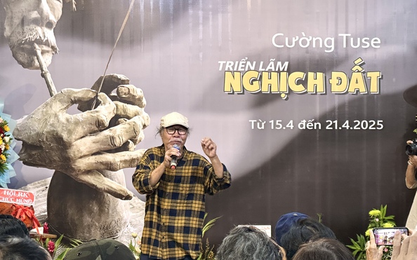 Cường Tuse gây "sốt" với tượng chân dung