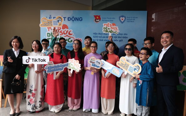 "Tiếp sức đến trường" 2025 trao 1.200 suất học bổng cho học tỷ lệ cá cược kèo nhà cái khuyết tật