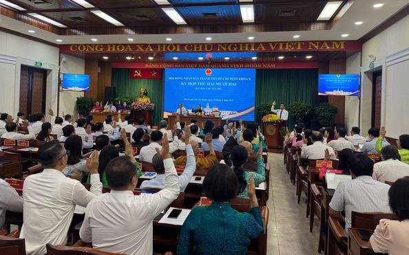 Kỳ họp mang tính lịch sử