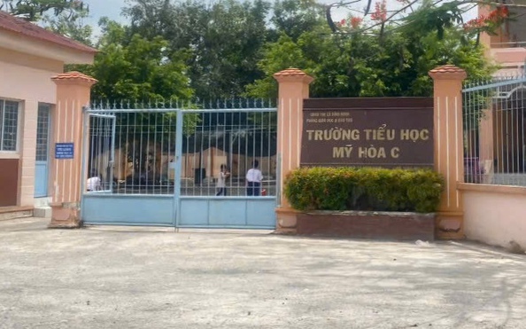 Uống trà sữa do người lạ đưa, nhiều học tỷ lệ cá cược kèo nhà cái nhập viện