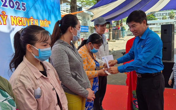 Một công ty ở TP HCM tặng 993 chỉ vàng tỷ lệ kèo nhà cái công nhân