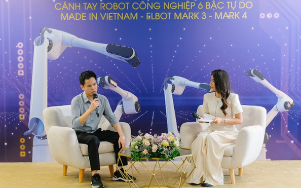 Cánh tay robot 6 bậc tự do "made in Vietnam" xuất xưởng với giá 55 triệu đồng