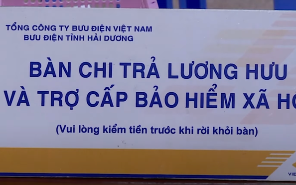 Từ hôm nay, chi trả sớm lương hưu, trợ cấp tháng 5