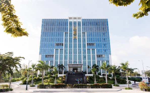 Lần đầu lọt vào tốp bảng xếp hạng châu Á, ĐH Kinh tế TP HCM "soán ngôi" cao nhất của Việt Nam