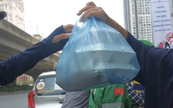 Thức ăn nóng đựng tỷ lệ bóng đá kèo nhà cáio hộp xốp có gây độc?
