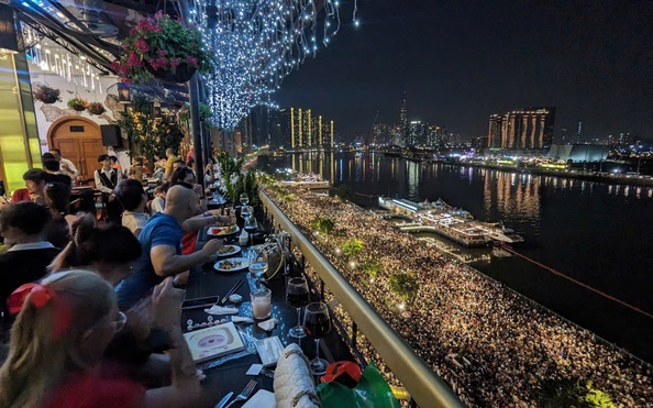 Những tỷ lệ kèo góc nhà cái sạn có view "đỉnh nóc" xem bắn pháo hoa, diễu binh, diễu hành