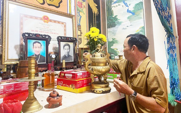 Bi tráng Cẩm Sa