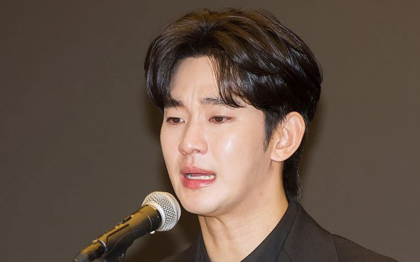 Kim Soo-hyun đối mặt các vụ kiện đòi bồi thường "khủng"